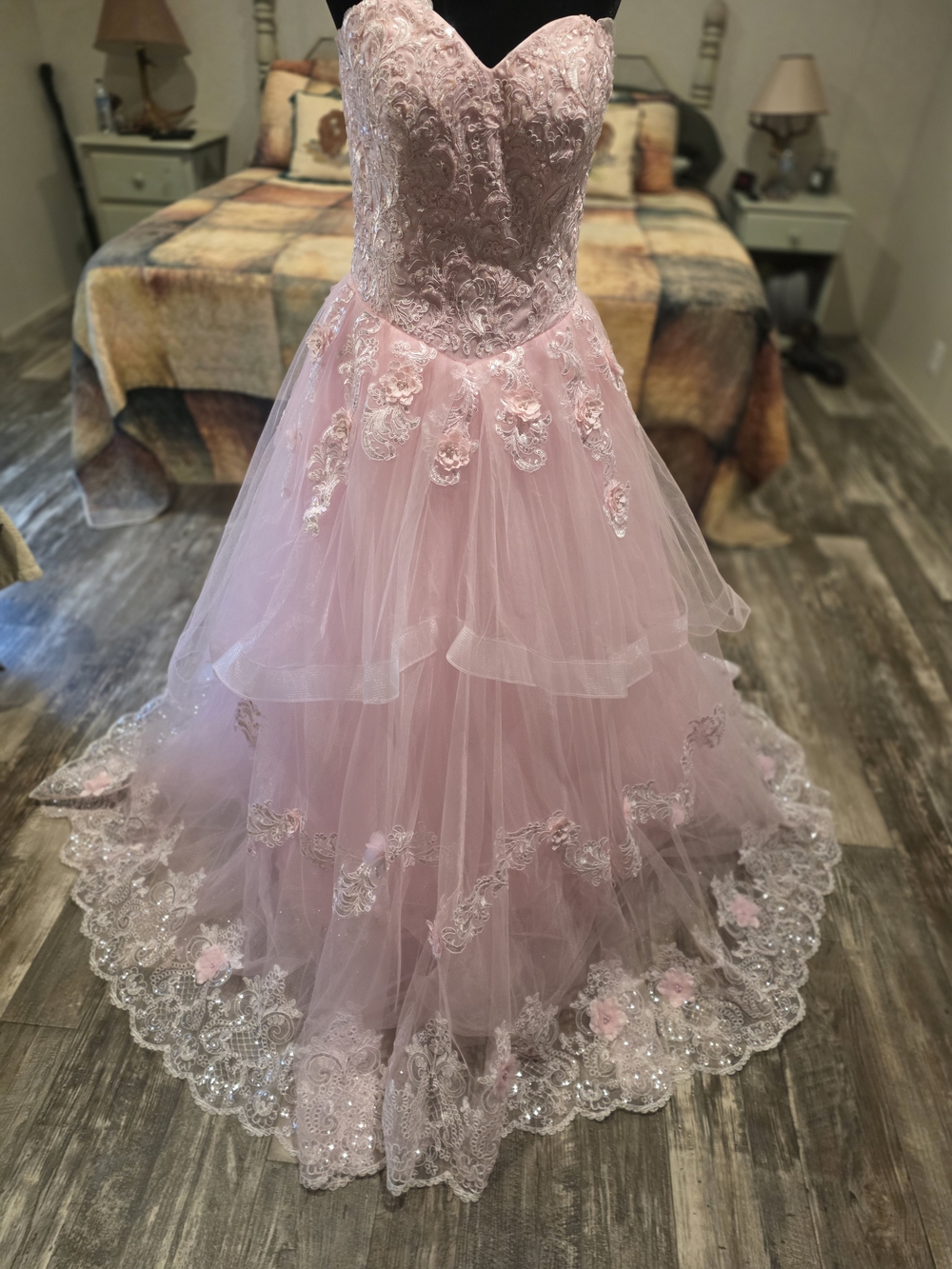 Elegant Pink Lace Tulle Girls' Dress